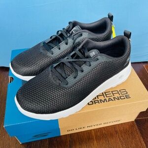 NIB Skechers Performance Men's GOwalk Max Gen 5 GogaMax Walking Sneakers